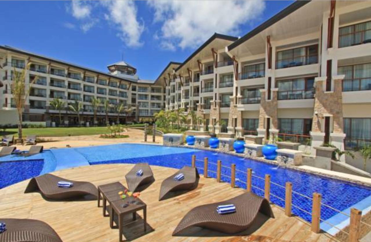The Bellevue Resort Panglao Zewnętrze zdjęcie The pool at the hotel