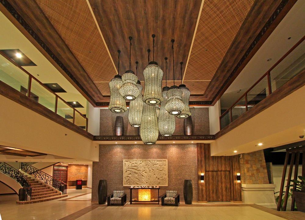 The Bellevue Resort Panglao Zewnętrze zdjęcie The lobby of the hotel